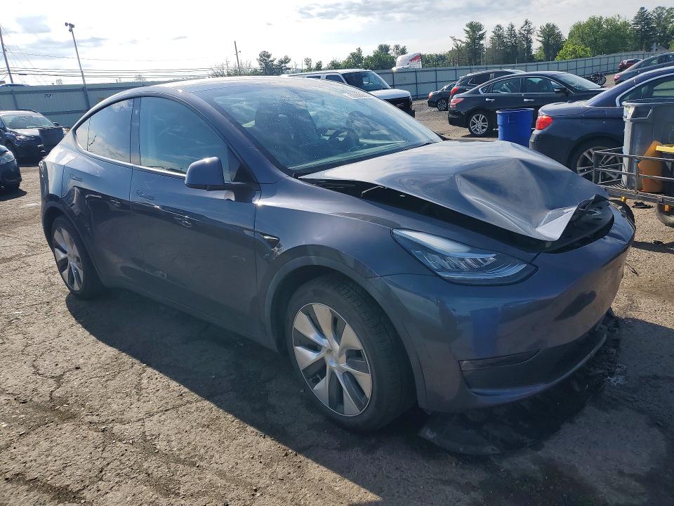 2022 Tesla Model y VIN 7SAYGDEE7NF357438 COPART salvage auction — FRONT END, Pa - Certificate Of Salvage, sold $7,000 on 2026-07-24 (photo 4)