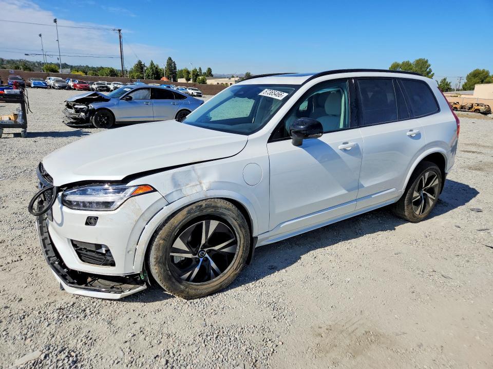 2023 Volvo VIN YV4H60CW9P1910250 COPART salvage auction — SIDE, Ca - Salvage Certificate, sold $8,800 on 2026-08-12 (photo 1)