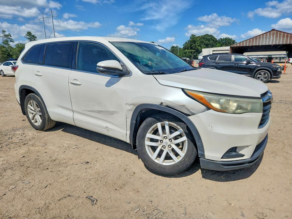 2015 Toyota Highlander VIN 5TDBKRFH4FS144127 COPART salvage auction — FRONT END, La - Cert Of Title-Salvage, sold $4,550 on 2026-07-10 (photo 4)