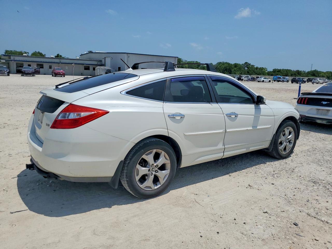2012 Honda Crosstour VIN 5J6TF1H52CL000662 COPART salvage auction — Front End, TX - SALVAGE VEHICLE TITLE (P), sold $875 on 2026-07-09 (photo 3)