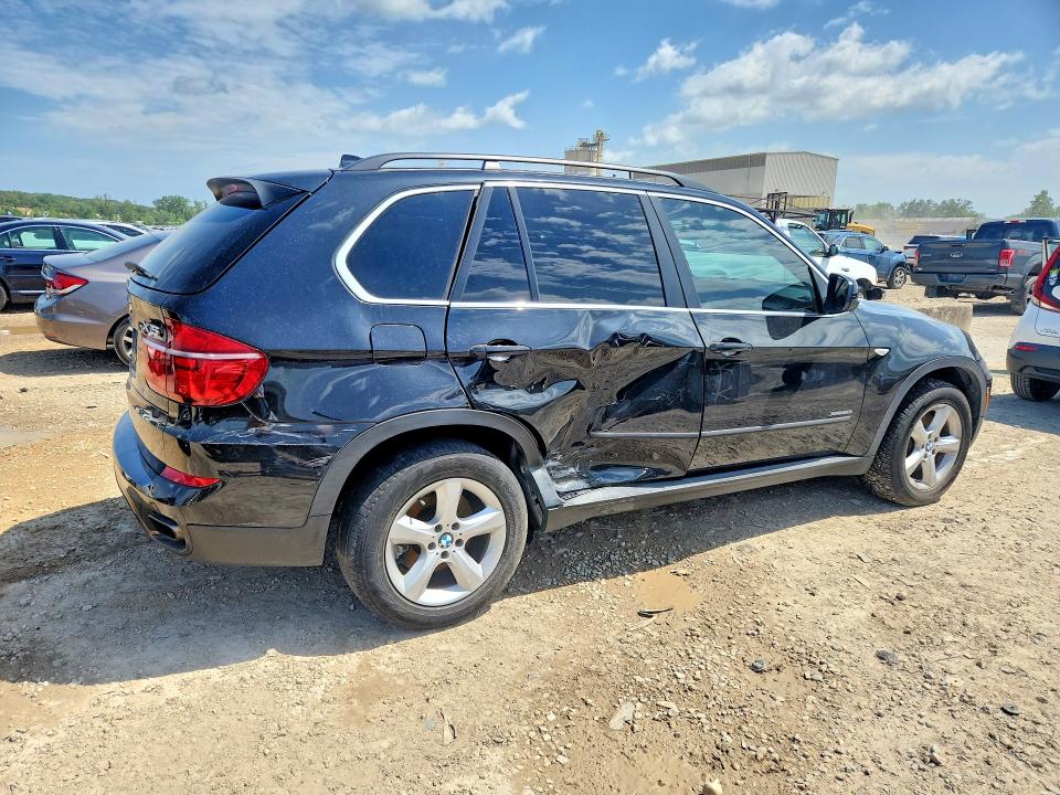 2011 BMW X5 VIN 5UXZV8C56BL420442 COPART salvage auction — SIDE, MO - SALVAGE CERTIFICATE OF TITLE, sold $600 on 2026-07-28 (photo 3)
