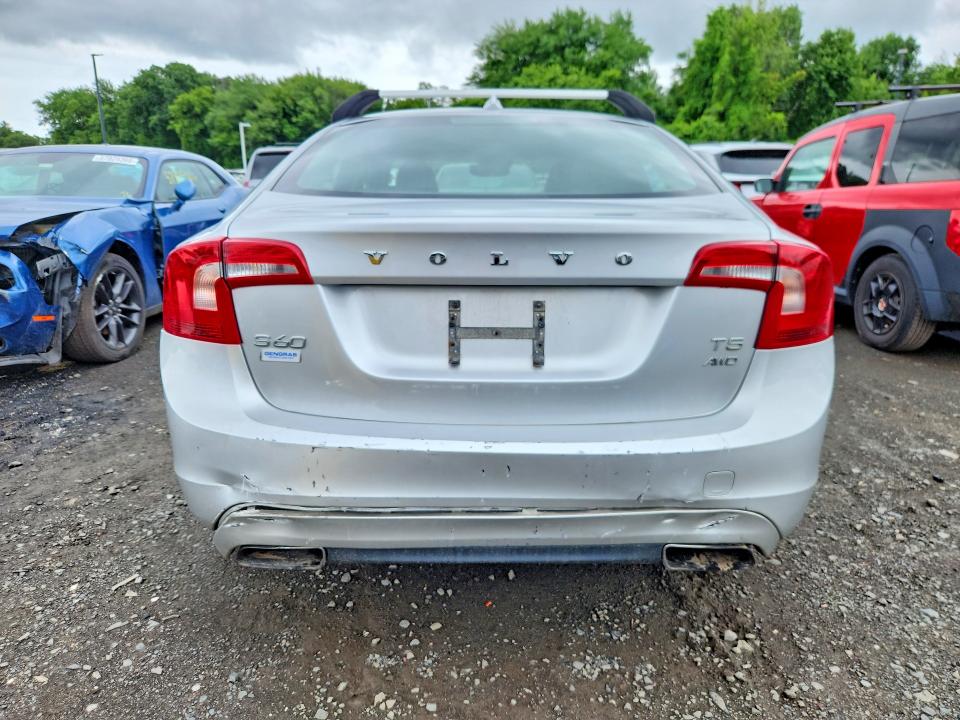 2015 Volvo VIN YV1612TK0F1364741 COPART salvage auction — FRONT END, Ct - Cert Of Title-Salvage, sold $450 on 2026-08-06 (photo 6)