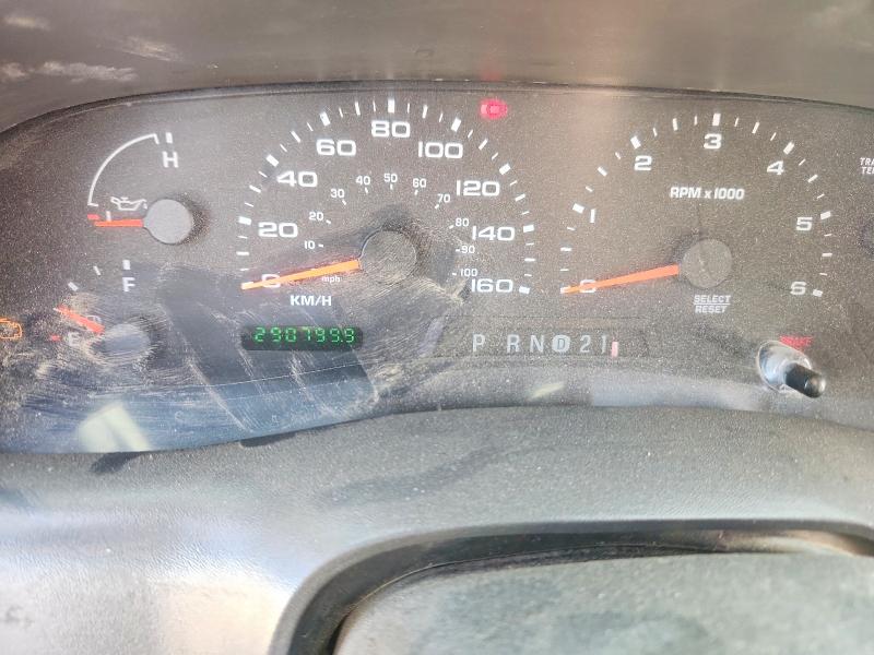 2003 Ford F-250 super duty VIN 1FTNX21L03EC19666 COPART salvage auction — MINOR DENT/SCRATCHES, Ab - Bos - Active, sold $625 on 2026-07-09 (photo 9)