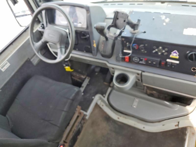 2018 Isuzu Npr VIN JALB4T172J7W00617 COPART salvage auction — MINOR DENT/SCRATCHES, Ny - Certificate Of Title (P), sold $3,900 on 2026-07-20 (photo 8)