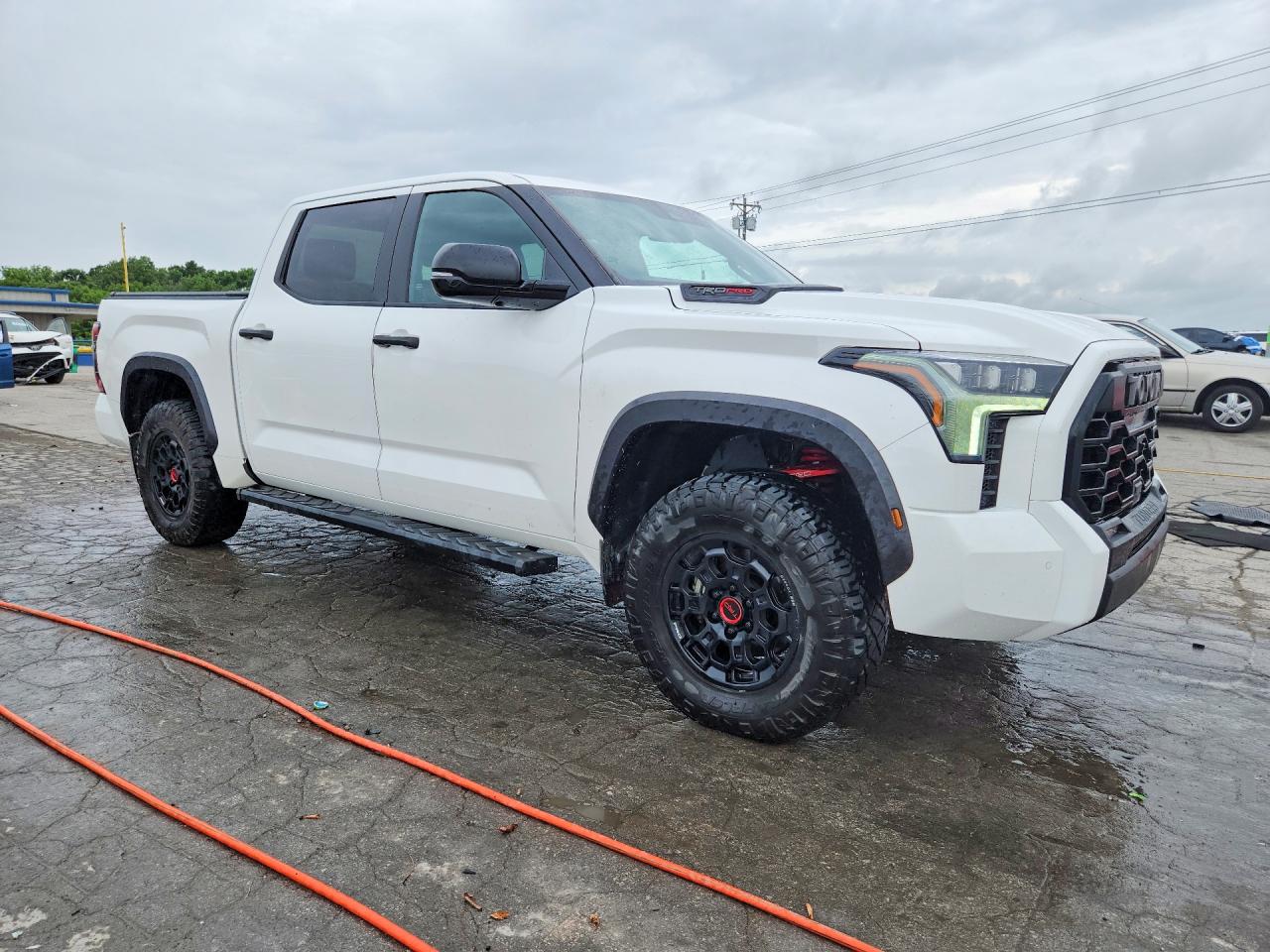 2024 Toyota Tundra VIN 5TFPC5DB6RX060142 COPART salvage auction — Side, TN - SALVAGE CERTIFICATE, sold $38,250 on 2026-06-29 (photo 4)