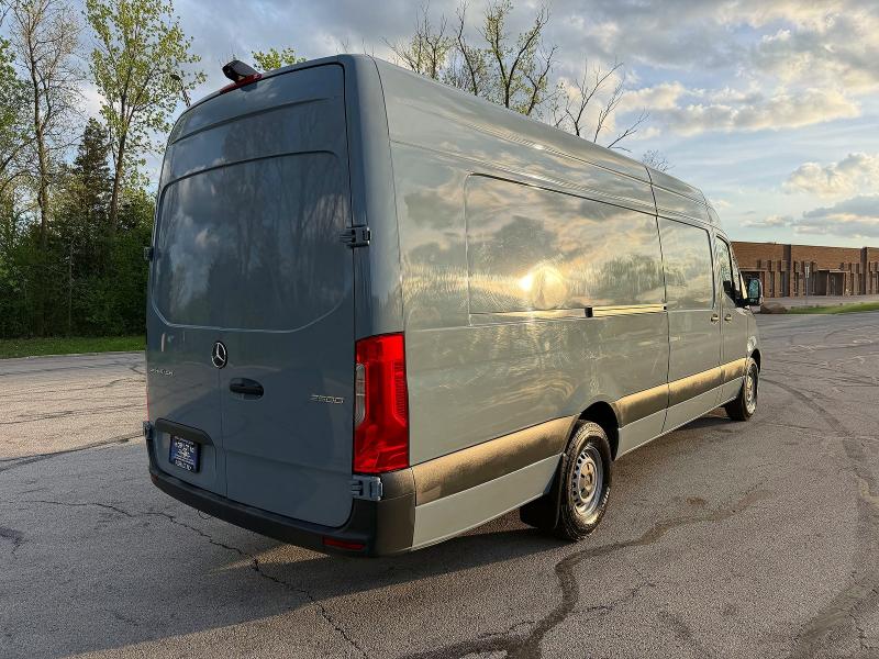 2023 Mercedes-benz Sprinter VIN W1Y4NDHY7PT136876 COPART salvage auction — NORMAL WEAR, Va - Certificate Of Title (P), sold $18,000 on 2026-07-06 (photo 4)