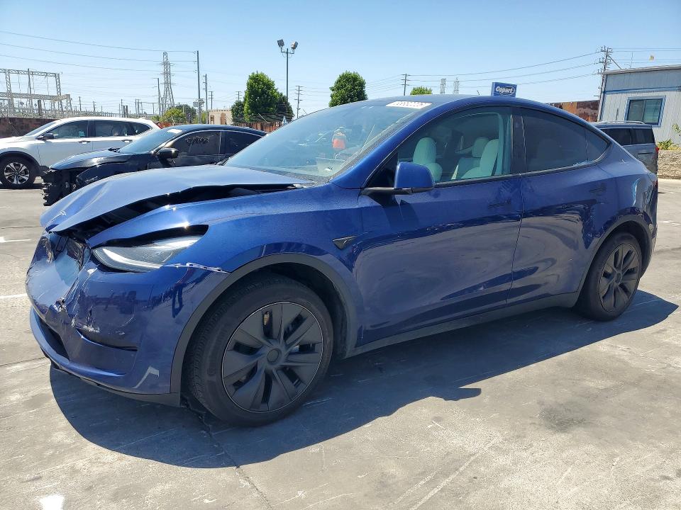 2024 Tesla Model y VIN 7SAYGDED8RF153681 COPART salvage auction — FRONT END, Salvage Title, sold $14,300 on 2026-07-22 (photo 1)