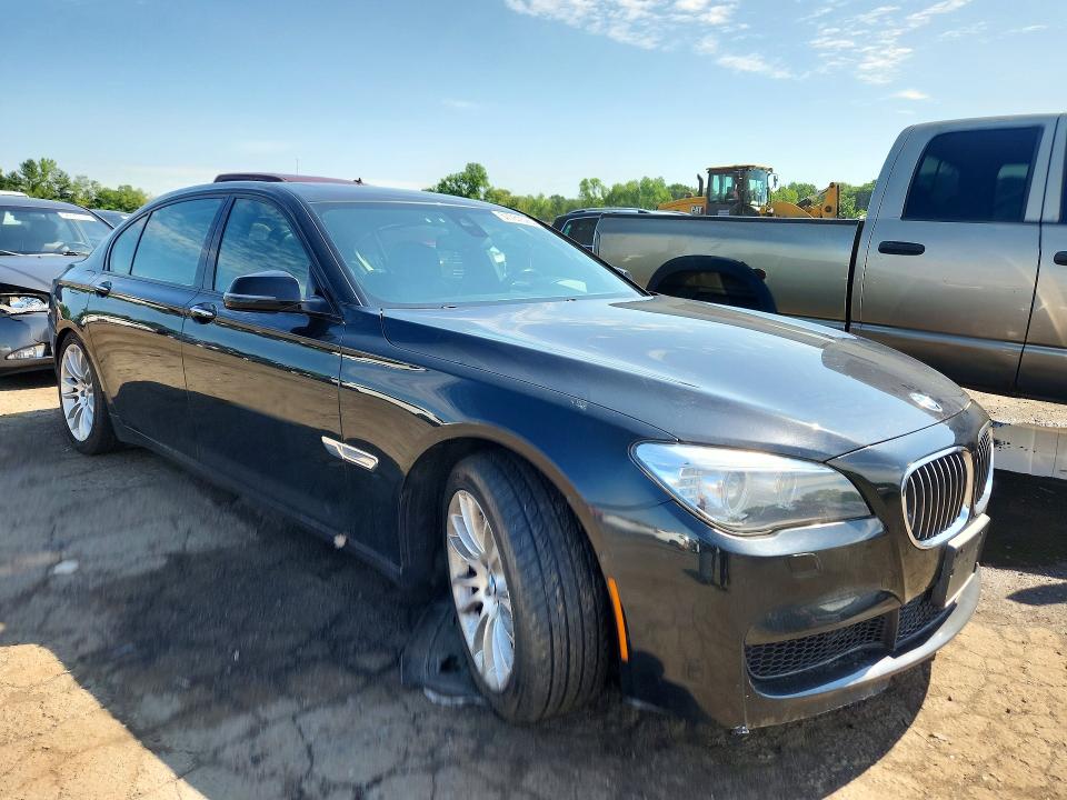 2013 BMW 7er VIN WBAYF8C58DD139716 COPART salvage auction — MECHANICAL, CT - CERT OF TITLE-REBUILT, sold $475 on 2026-07-24 (photo 4)