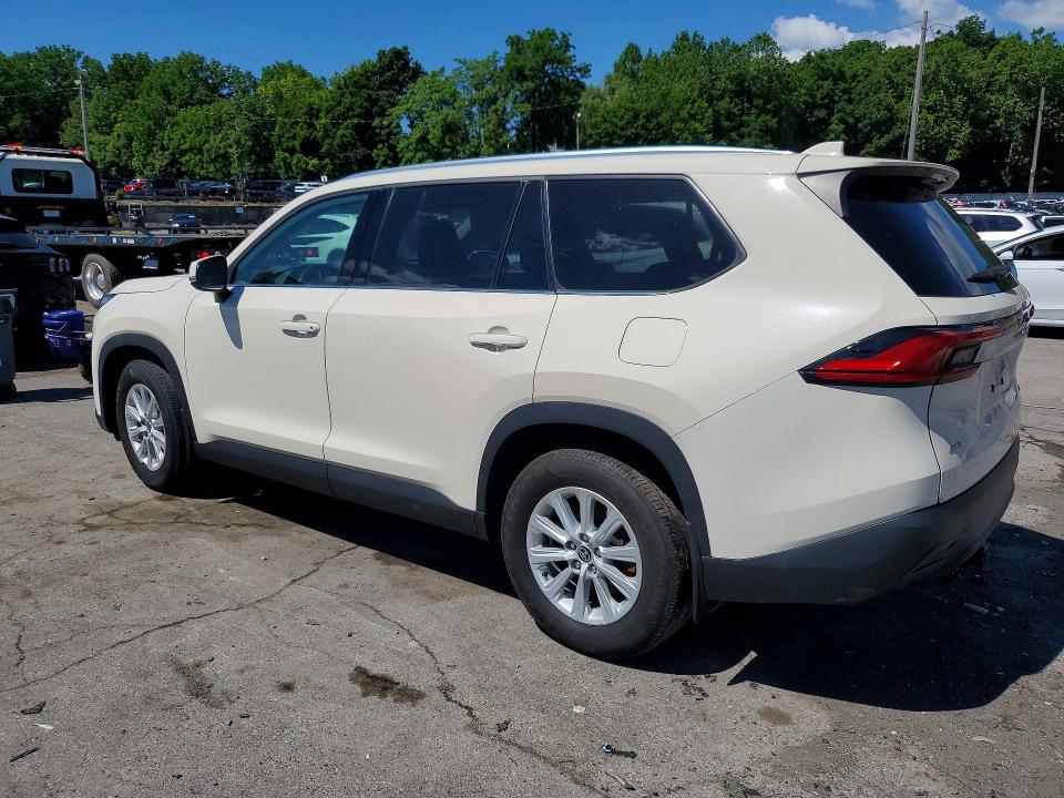2024 Toyota Highlander VIN 5TDAAAB51RS033809 COPART salvage auction — WATER/FLOOD, NH - CERT OF TITLE-SALVAGE, sold $20,200 on 2026-07-22 (photo 2)