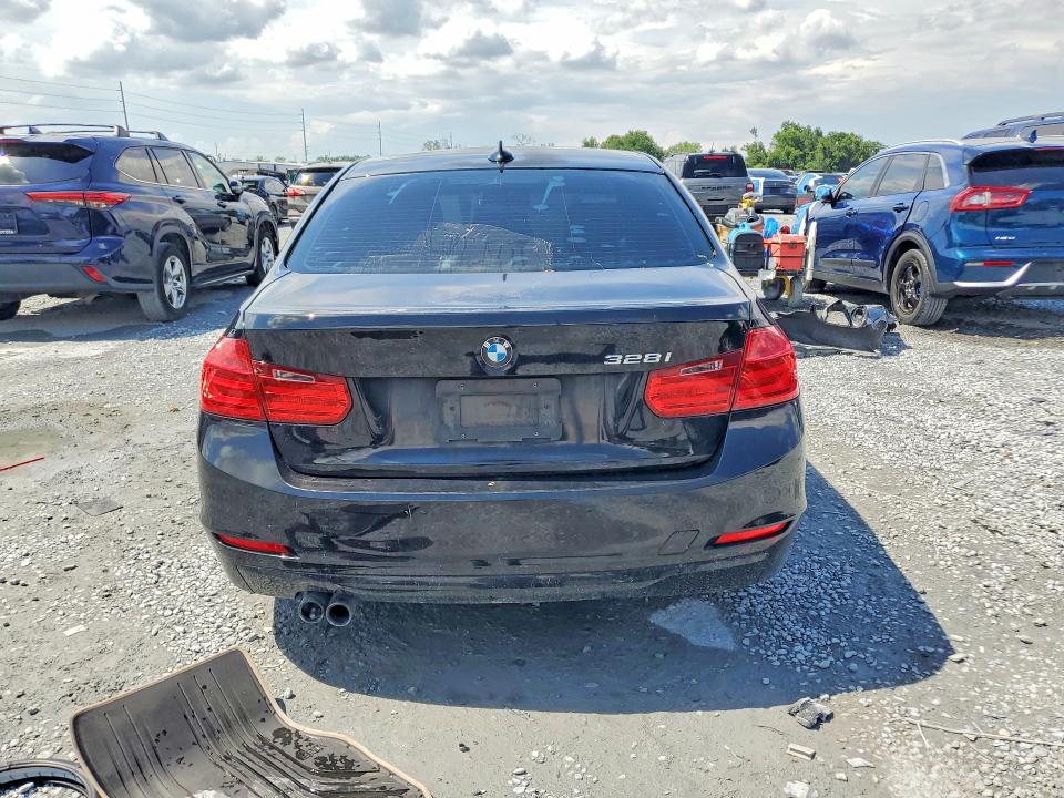 2014 BMW 3er VIN WBA3A5G56ENP27983 COPART salvage auction — FRONT END, FL - CERT OF TITLE SLVG REBUILDABLE, sold $1,100 on 2026-07-17 (photo 6)