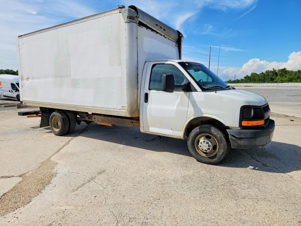 2015 Chevrolet Express 3500 VIN 1GB3G4CG9F1286446 COPART salvage auction — MECHANICAL, LA - CERTIFICATE OF TITLE, sold $150 on 2026-07-09 (photo 4)