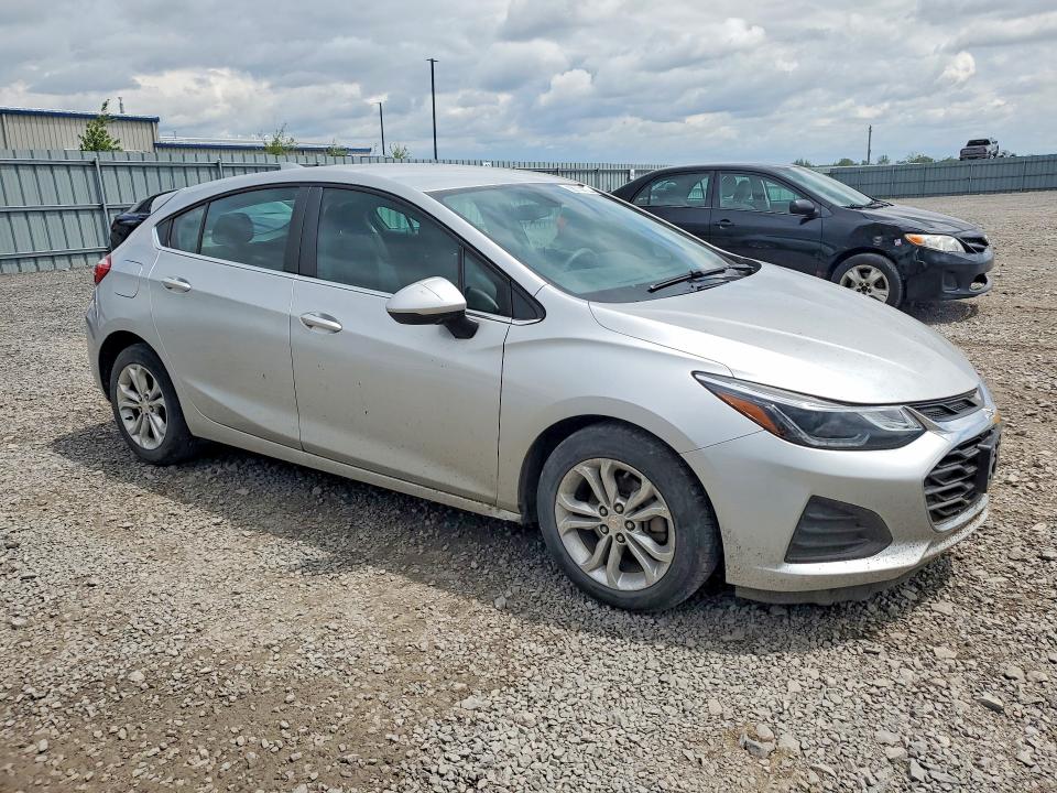2019 Chevrolet Cruze VIN 3G1BE6SM5KS530112 COPART salvage auction — WATER/FLOOD, ON - PERMIT IRREPAIRABLE, sold $1,650 on 2026-07-02 (photo 4)