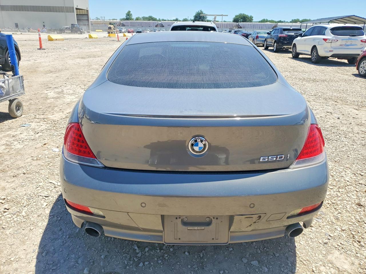 2007 BMW 6 Series VIN WBAEH13557CR51392 COPART salvage auction — Normal Wear, MO - DEALER ONLY CLEAN TITLE, sold $1,300 on 2026-07-02 (photo 6)