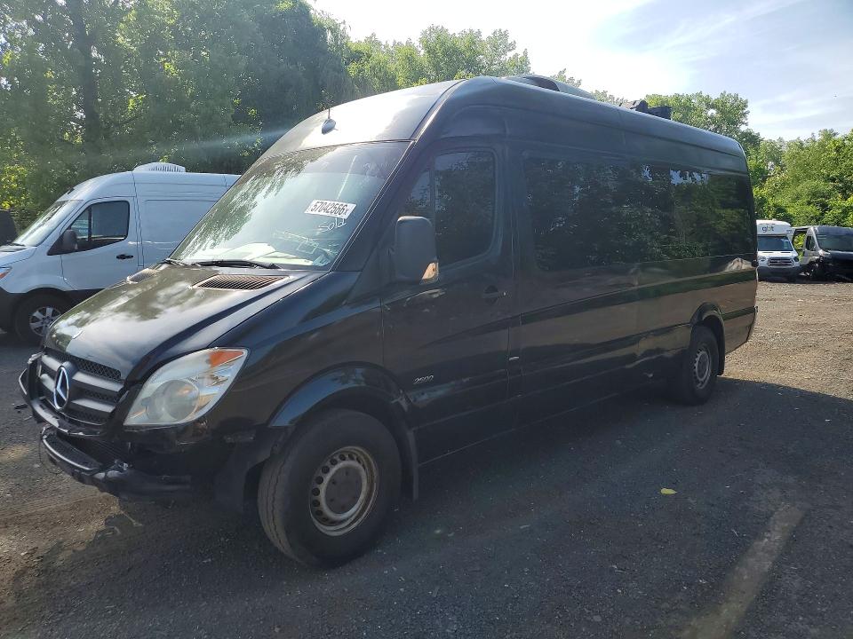 2011 Mercedes-benz Sprinter VIN WDZPE8CCXB5558643 COPART salvage auction — FRONT END, Wv - Certificate Of Title (P), sold $11,300 on 2026-07-31 (photo 1)
