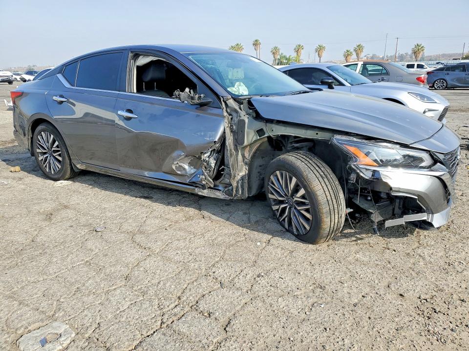 2023 Nissan Altima VIN 1N4BL4DV0PN392414 COPART salvage auction — SIDE, Ca - Salvage Certificate, sold $3,350 on 2026-07-02 (photo 4)
