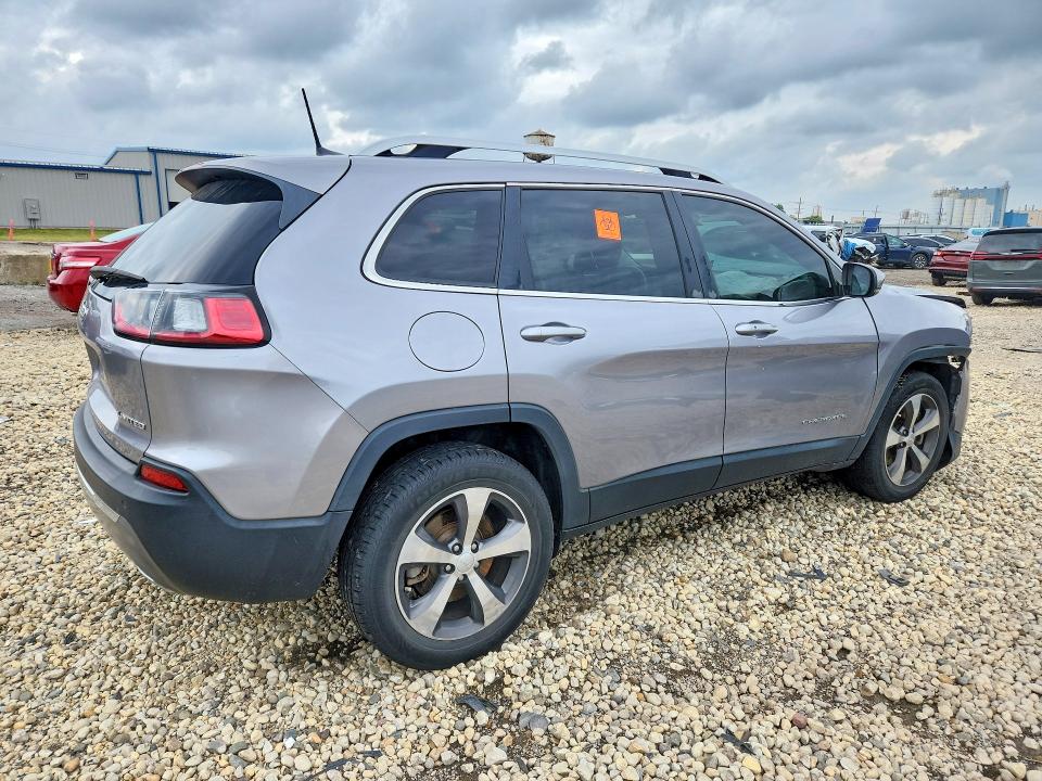2019 Jeep Cherokee VIN 1C4PJMDX2KD423295 COPART salvage auction — FRONT END, Salvage Title, sold $2,150 on 2026-07-31 (photo 3)