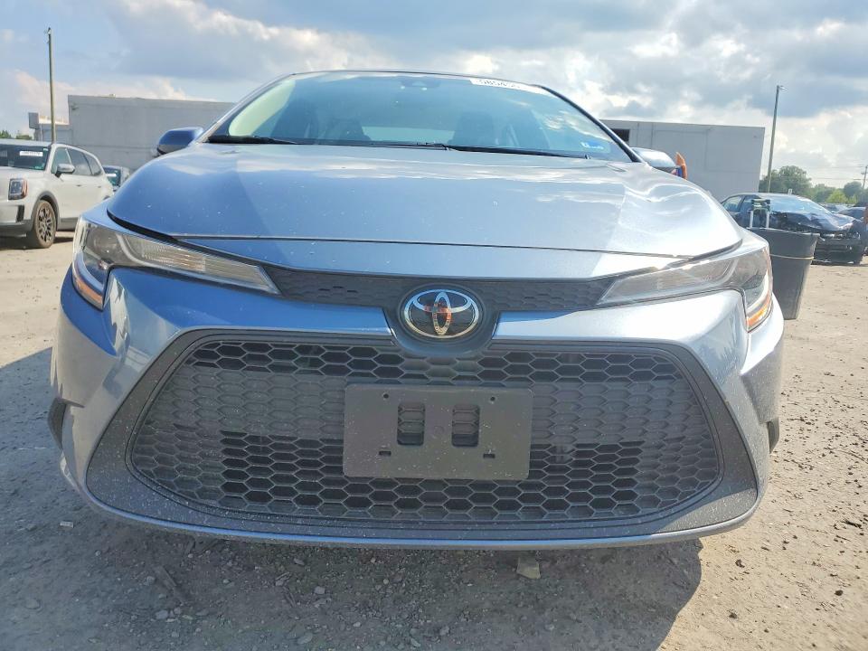 2022 Toyota Corolla VIN 5YFEPMAE7NP385802 COPART salvage auction — REAR END, VA - CERT OF TITLE - SALVAGE, sold $3,750 on 2026-07-29 (photo 5)
