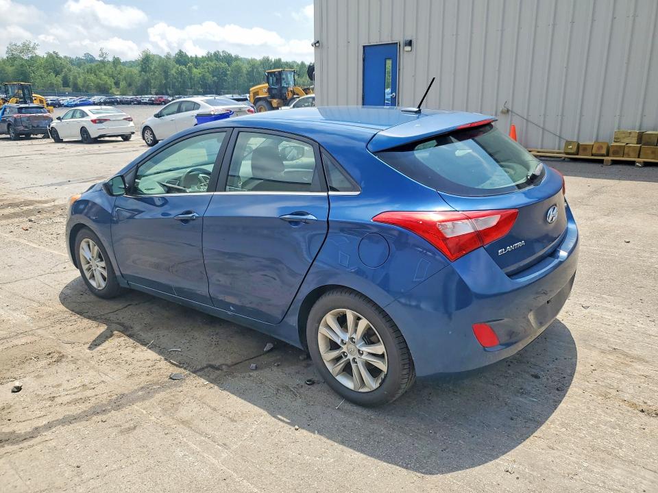 2015 Hyundai Elantra VIN KMHD35LH9FU238000 COPART salvage auction — NORMAL WEAR, Pa - Cert Of Title, sold $1,500 on 2026-07-28 (photo 2)