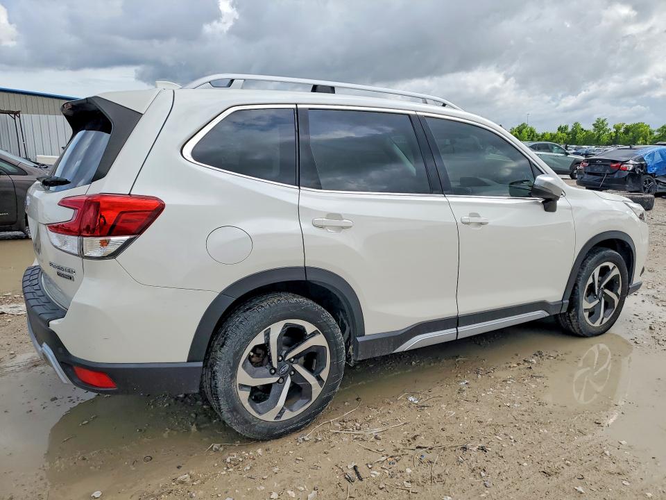2022 Subaru Forester VIN JF2SKARCXNH457558 COPART salvage auction — HAIL, TX - CERTIFICATE OF TITLE (P), sold $12,900 on 2026-07-17 (photo 3)