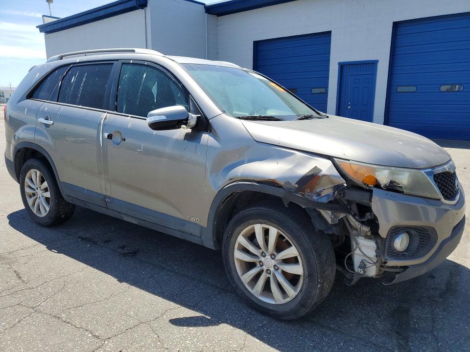 2011 Kia Sorento VIN 5XYKUDA14BG123518 COPART salvage auction — FRONT END, Wa - Vehicle Cert Of Ownership-Titl, sold $400 on 2026-07-20 (photo 4)