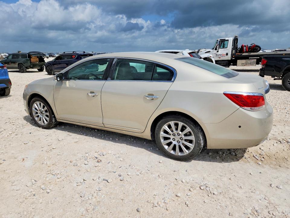 2013 Buick . VIN 1G4GF5E38DF164267 COPART salvage auction — SIDE, Tx - Salvage Vehicle Title, sold $250 on 2026-07-09 (photo 2)
