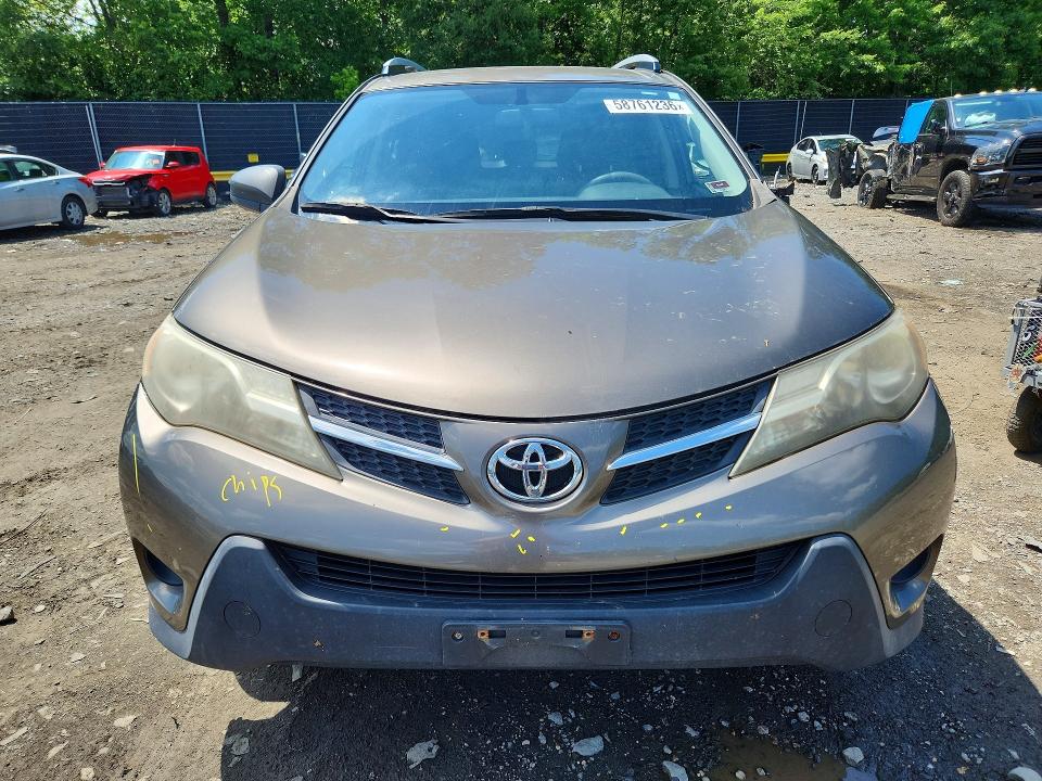 2015 Toyota Rav 4 VIN JTMZFREV4FD071847 COPART salvage auction — SIDE, Md - Cert Of Salvage > 75% Damage, sold $4,050 on 2026-07-07 (photo 5)