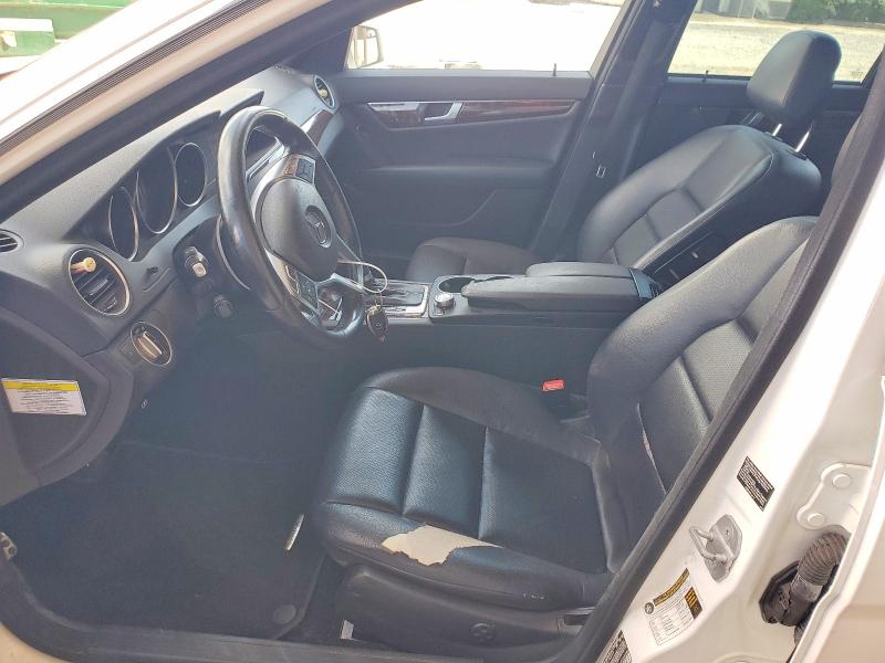 2014 Mercedes-benz C class VIN WDDGF4HB2ER309293 COPART salvage auction — NORMAL WEAR, AL - CERTIFICATE OF TITLE, sold $250 on 2026-07-23 (photo 7)