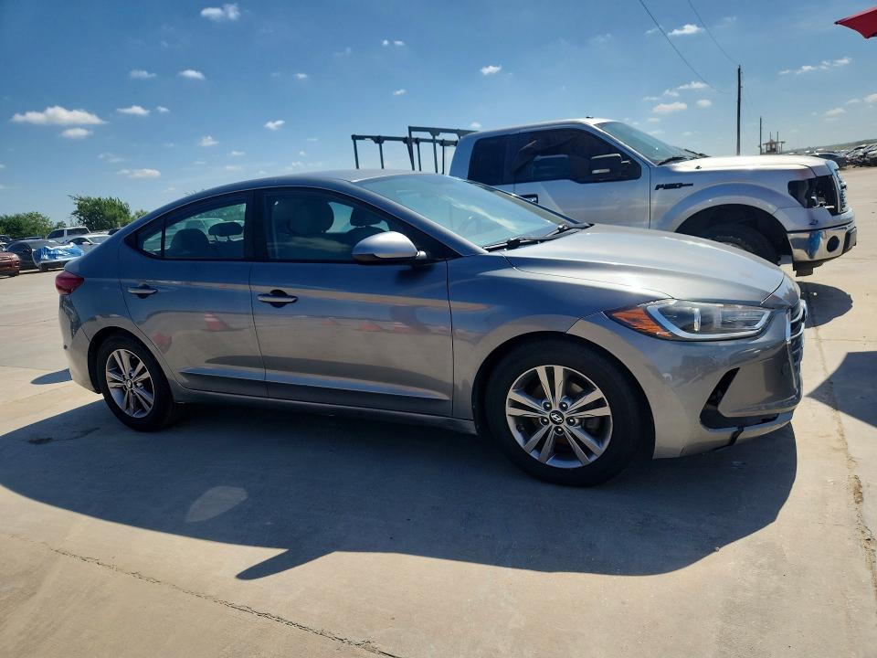 2017 Hyundai Elantra VIN KMHD84LF3HU152775 COPART salvage auction — NORMAL WEAR, Mt - Certificate Of Title, sold $1,150 on 2026-07-02 (photo 4)