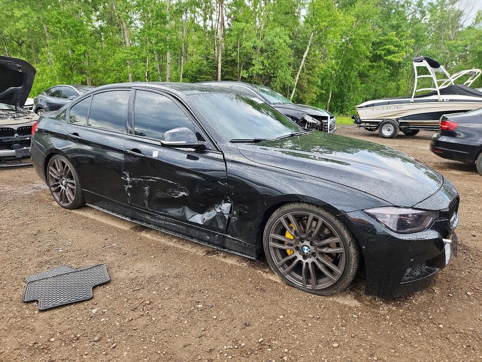 2018 BMW 3er VIN WBA8B7C56JA576553 COPART salvage auction — SIDE, On - Permit Salvage, sold $22,650 on 2026-08-18 (photo 4)