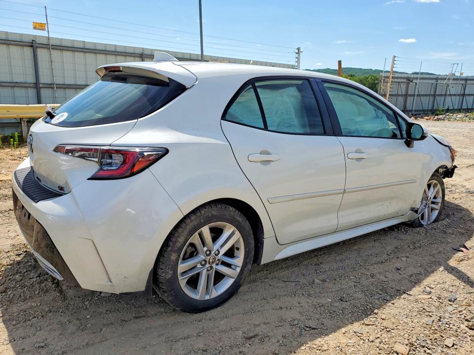 2020 Toyota Corolla VIN JTND4RBE1L3087232 COPART salvage auction — FRONT END, VA - CERT OF TITLE - SALVAGE, sold $3,200 on 2026-07-31 (photo 3)