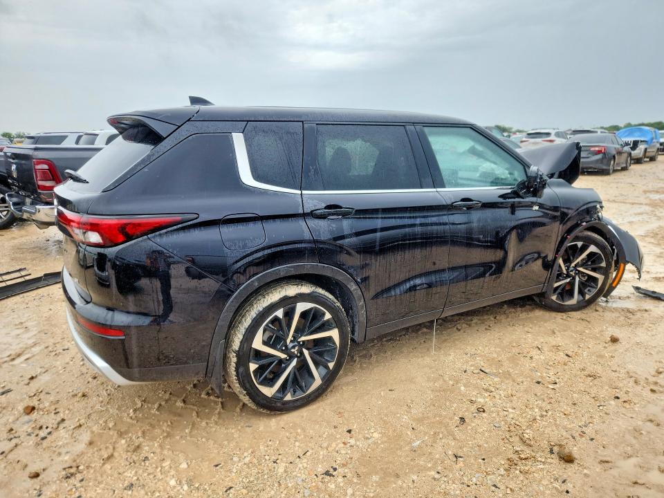 2024 Mitsubishi Outlander VIN JA4J3VA81RZ018104 COPART salvage auction — FRONT END, Tx - Certificate Of Title, sold $4,950 on 2026-07-30 (photo 3)