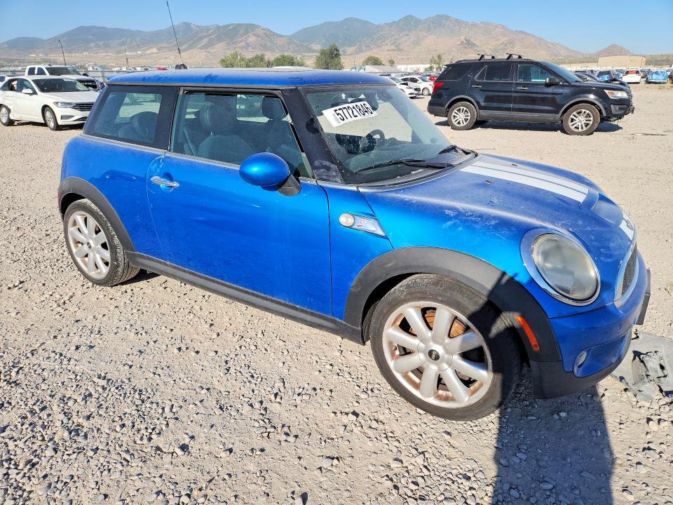2008 Mini Cooper VIN WMWMF73518TT87567 COPART salvage auction — MINOR DENT/SCRATCHES, Ut - Certificate Of Title (P), sold $1,050 on 2026-07-28 (photo 4)