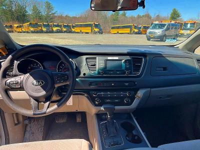2018 Kia SEDONA VIN KNDMA5C12J6400723 COPART salvage auction — NORMAL WEAR, Ma - Certificate Of Title (P), sold $525 on 2026-07-09 (photo 9)