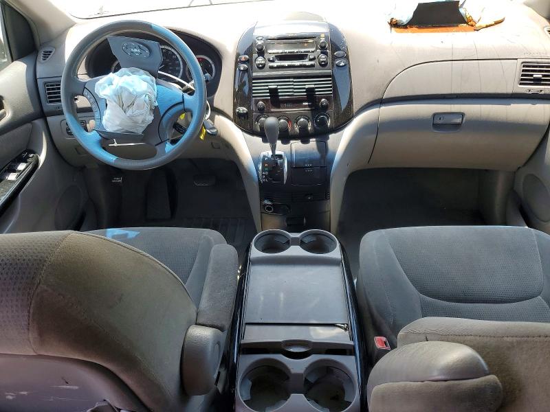 2004 Toyota Sienna VIN 5TDZA23C04S031838 COPART salvage auction — FRONT END, CA - SALVAGE CERTIFICATE, sold $550 on 2026-07-16 (photo 8)