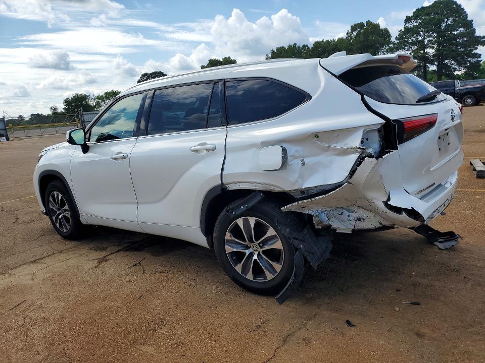 2020 Toyota Highlander VIN 5TDGZRAH2LS503995 COPART salvage auction — REAR END, Tx - Salvage Vehicle Title, sold $11,600 on 2026-07-13 (photo 2)