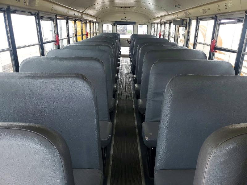 2013 Ic Corporation Ce Series School VIN 4DRBUSKNXDB306808 COPART salvage auction — MINOR DENT/SCRATCHES, Mo - Certificate Of Title, sold $1,400 on 2026-10-02 (photo 6)