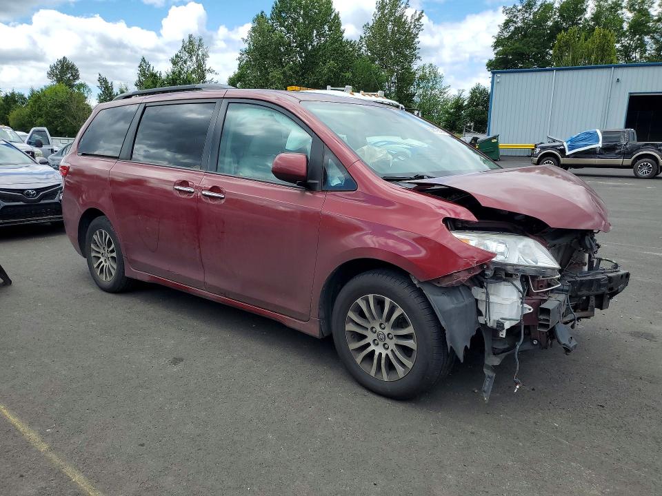 2020 Toyota Sienna VIN 5TDYZ3DCXLS068077 COPART salvage auction — FRONT END, Or - Salvage Title Certificate, sold $475 on 2026-07-27 (photo 4)