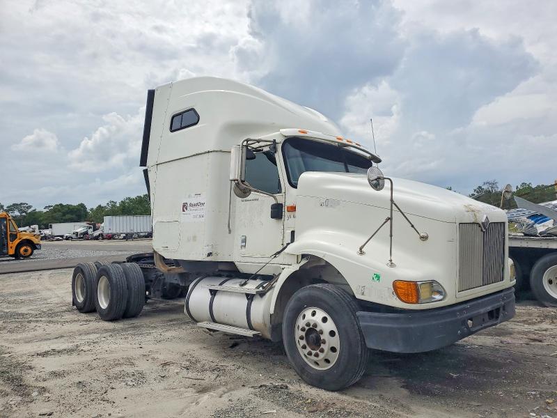 2007 International VIN 2HSCNAPR27C544969 — COPART salvage auction photo