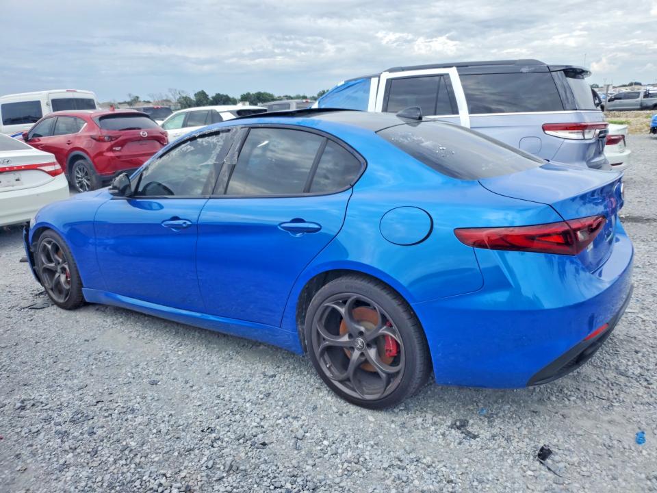 2019 Alfa romeo Giulia VIN ZARFAMBN9K7607201 COPART salvage auction — FRONT END, FL - CERTIFICATE OF TITLE, sold $2,100 on 2026-07-17 (photo 2)
