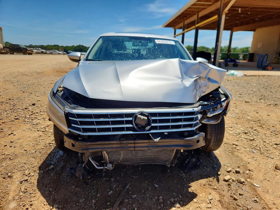 2016 Volkswagen Passat VIN 1VWBS7A33GC024528 COPART salvage auction — FRONT END, AL - CERT OF TITLE-SALVAGE TITLE, sold $250 on 2026-08-05 (photo 5)