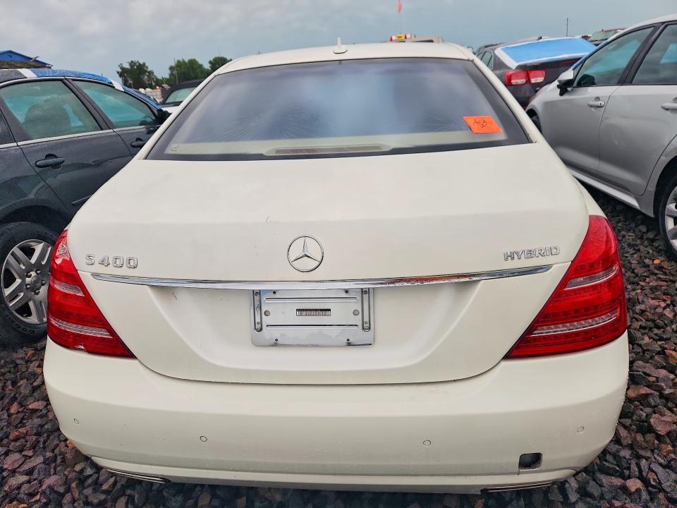 2010 Mercedes-benz S class VIN WDDNG9FB3AA302155 COPART salvage auction — HAIL, Mo - Certificate Of Title, sold $750 on 2026-07-08 (photo 6)