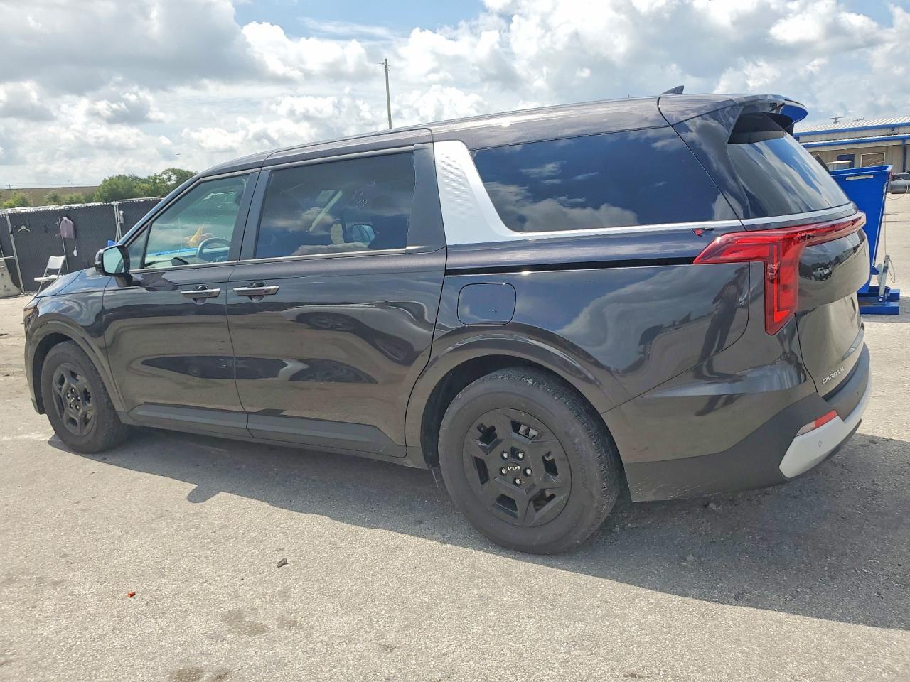 2026 Kia Carnival VIN KNDNB5K38T6584654 COPART salvage auction — Normal Wear, IL - CERTIFICATE OF TITLE (P), sold $10,800 on 2026-06-23 (photo 2)