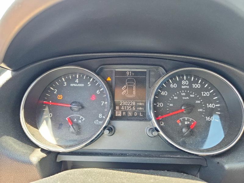 2011 Nissan Rogue VIN JN8AS5MT2BW565130 COPART salvage auction — MINOR DENT/SCRATCHES, Fl - Certificate Of Title, sold $325 on 2026-07-06 (photo 9)