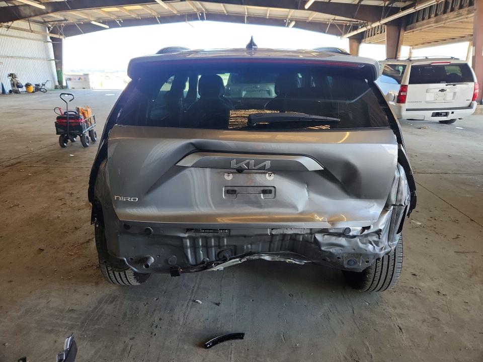2023 Kia Niro VIN KNDCR3L18P5029624 COPART salvage auction — REAR END, Ca - Salvage Certificate, sold $7,700 on 2026-07-13 (photo 6)