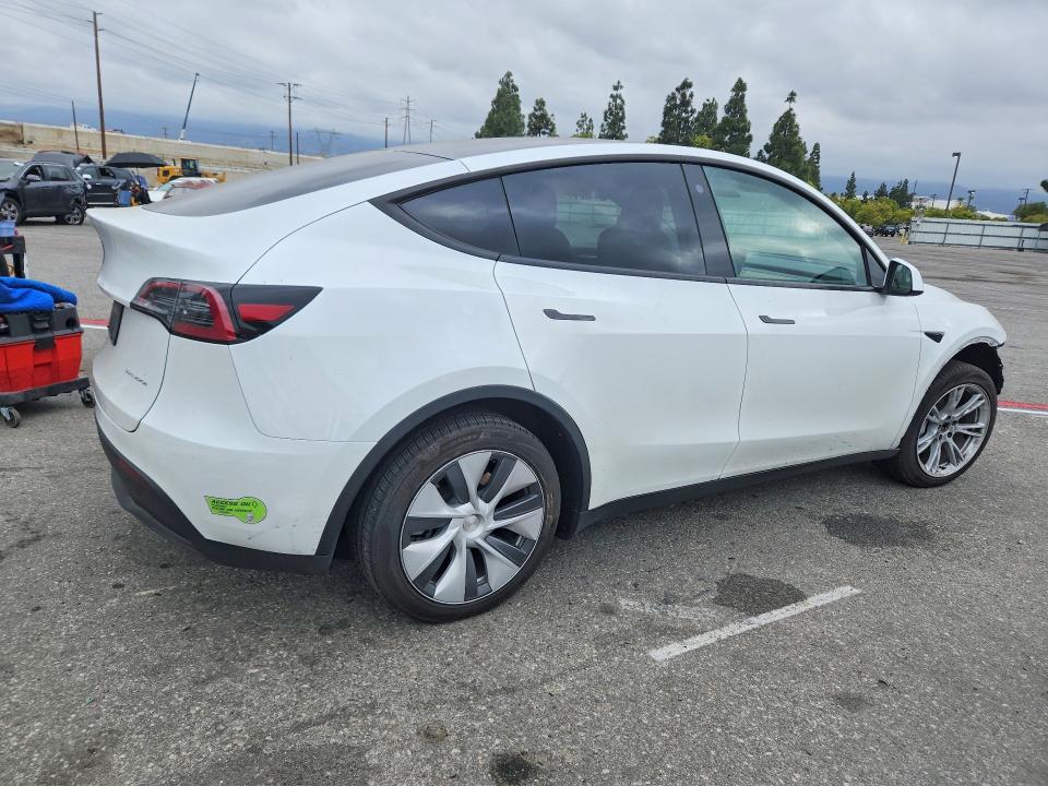 2023 Tesla Model y VIN 7SAYGDEE5PA096147 COPART salvage auction — FRONT END, Salvage Title, sold $11,600 on 2026-07-30 (photo 3)