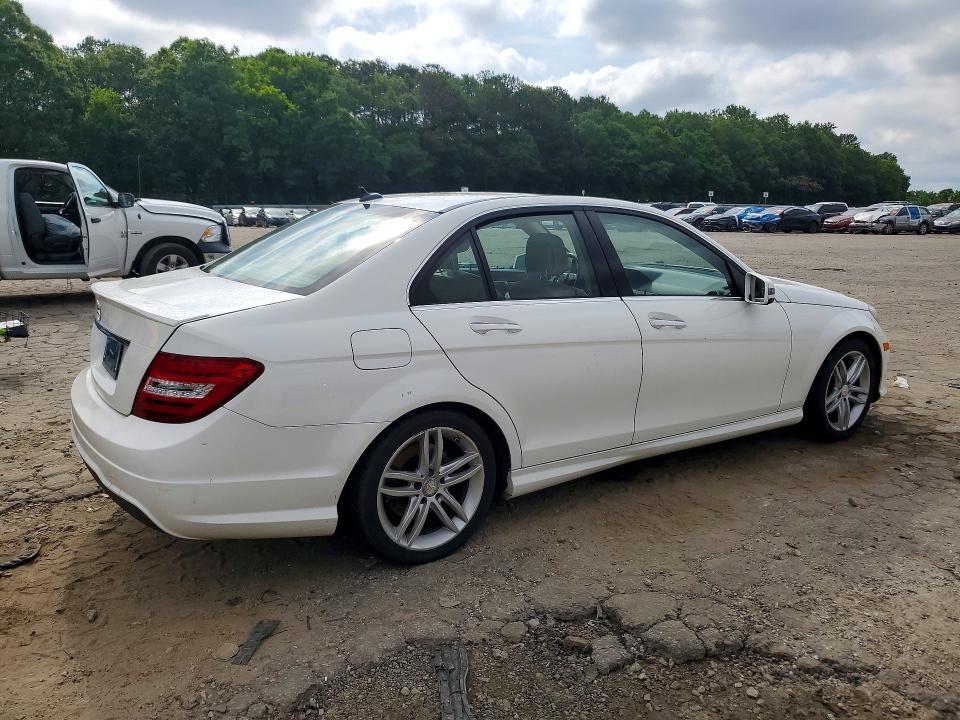 2014 Mercedes-benz VIN WDDGF4HB0ER315156 COPART salvage auction — WATER/FLOOD, Ga - Cert Of Title-Flood Salvage, sold $825 on 2026-07-02 (photo 3)