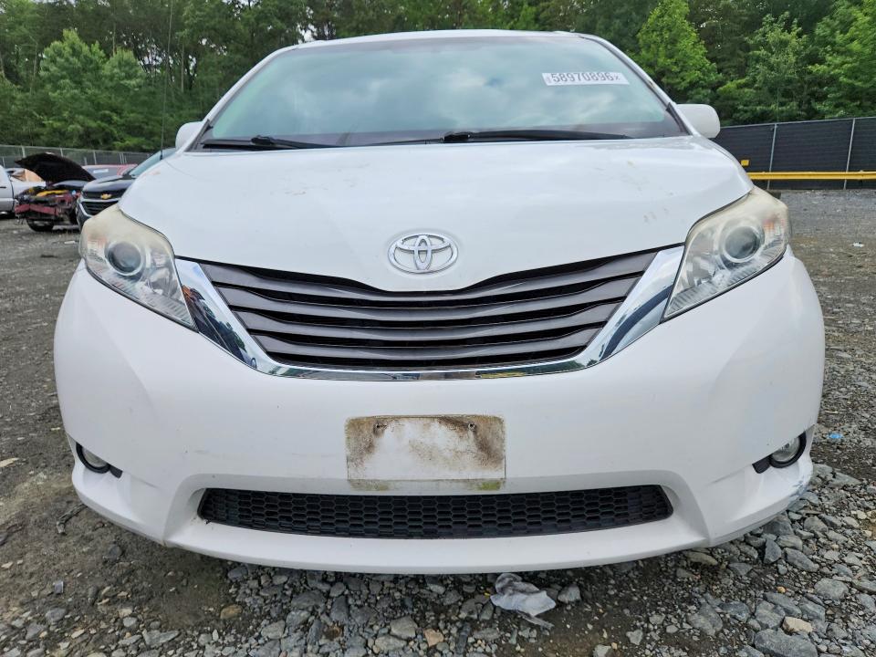 2012 Toyota Sienna VIN 5TDYK3DC6CS253005 COPART salvage auction — SIDE, Md - Cert Of Salvage > 75% Damage, sold $5,200 on 2026-07-14 (photo 5)