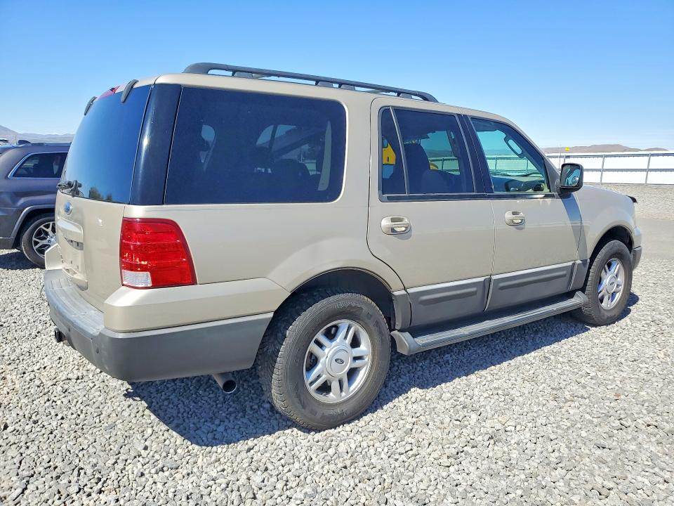 2006 Ford Expedition VIN 1FMFU16546LA05549 COPART salvage auction — MINOR DENT/SCRATCHES, Nv - Certificate Of Title (P), sold $500 on 2026-07-09 (photo 3)