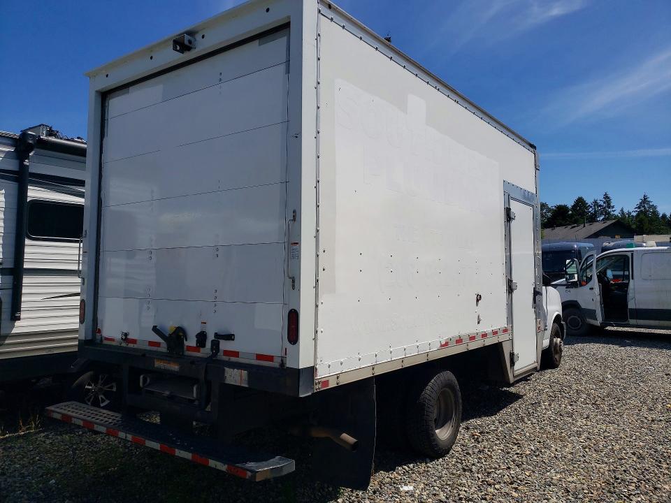 2021 Chevrolet Express 2500 VIN 1HA6GVC76MN006823 COPART salvage auction — MINOR DENT/SCRATCHES, Wa - Vehicle Cert Of Ownership-Titl, sold $8,400 on 2026-07-07 (photo 3)