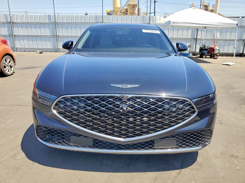 2025 Genesis G90 VIN KMTFC4SD6SU049774 COPART salvage auction — MINOR DENT/SCRATCHES, CA - SALVAGE CERTIFICATE (P), sold $52,000 on 2026-07-27 (photo 5)